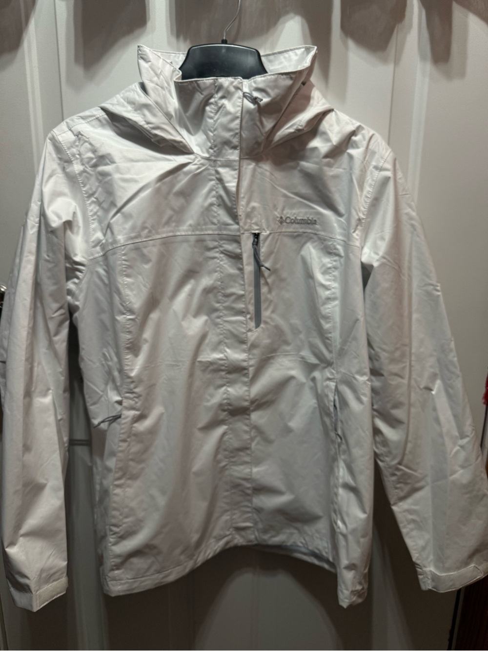 Columbia Women’s White and Light Gray Hooded Waterproof Rain Jacket XXL